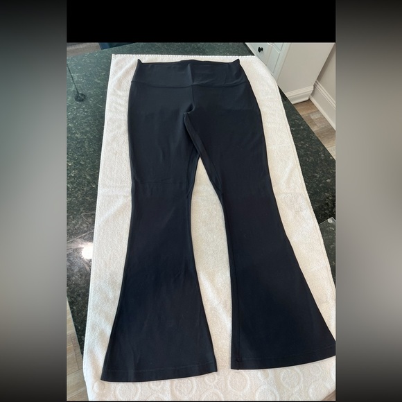 Lululemon Leggings - Picture 1 of 8